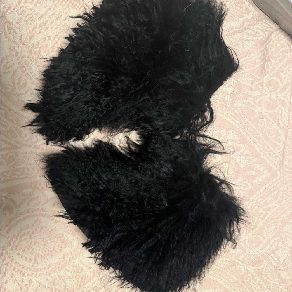 UGG Black Knit Leg Warmers